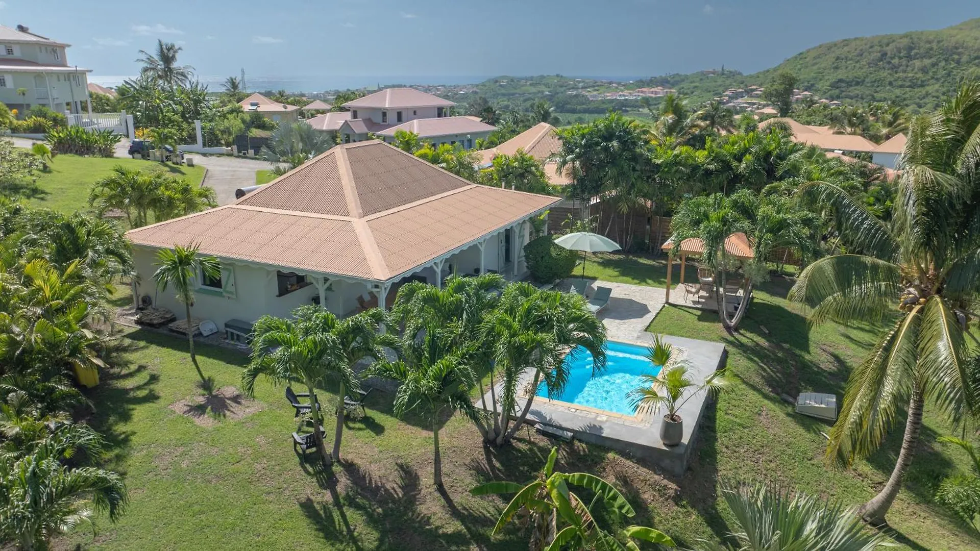 Villa Les 4 Colibris, 3 Chambres, Piscine, Jardin Et Vue Imprenable ! Le Vauclin
